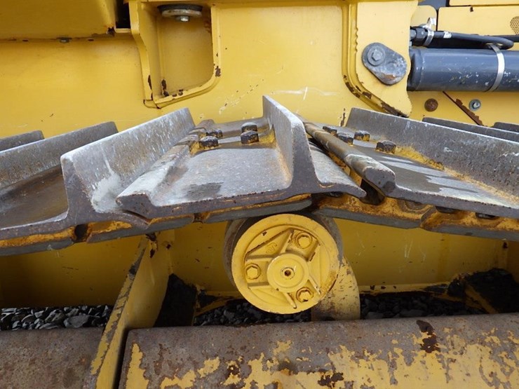 2021-deere-450k-lgp-image-49