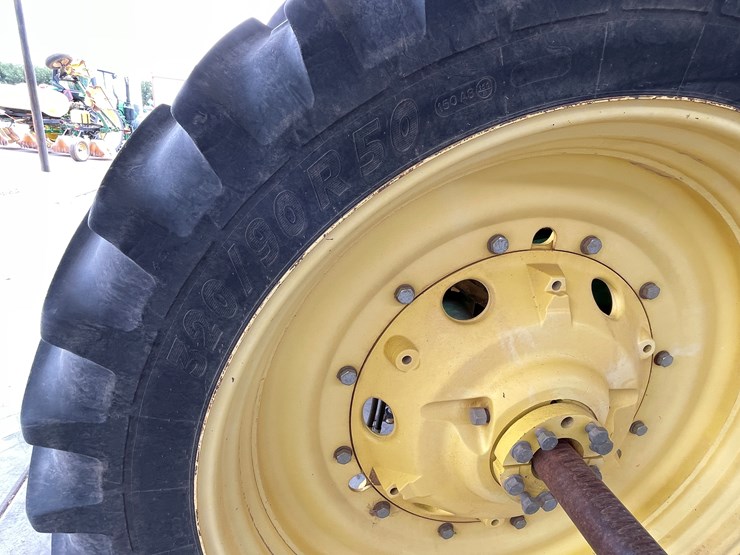john-deere-7230-premium-image-95