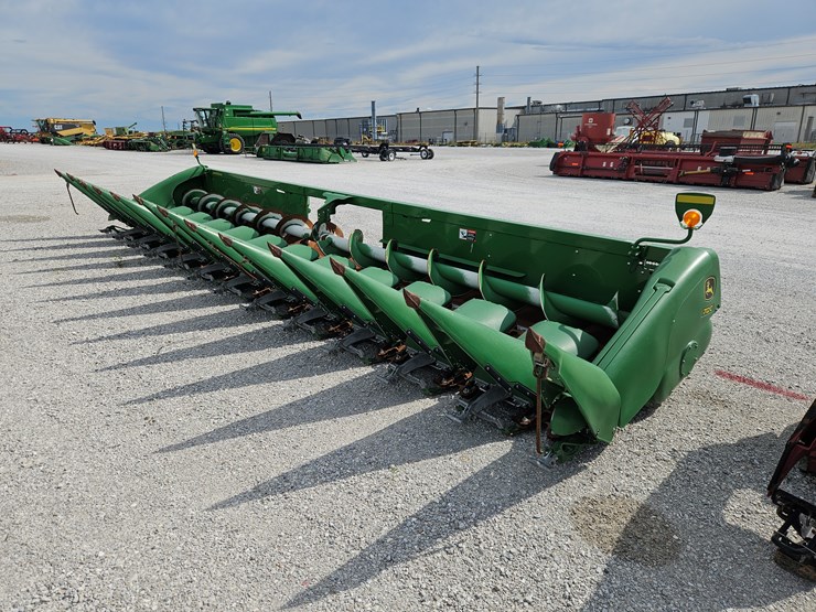2020-john-deere-712c-image-1