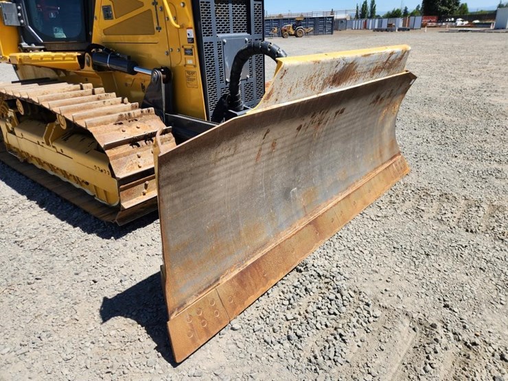2023-deere-700l-image-17
