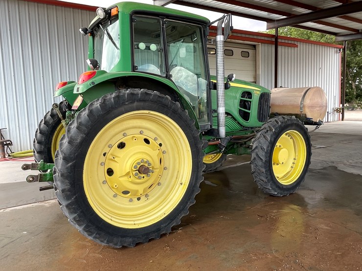 john-deere-7230-premium-image-6