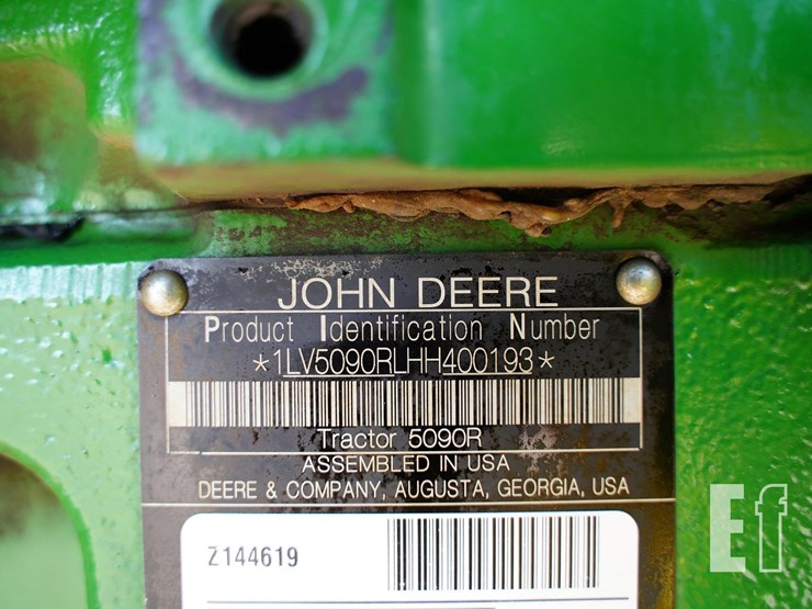 2017-john-deere-5090r-image-44