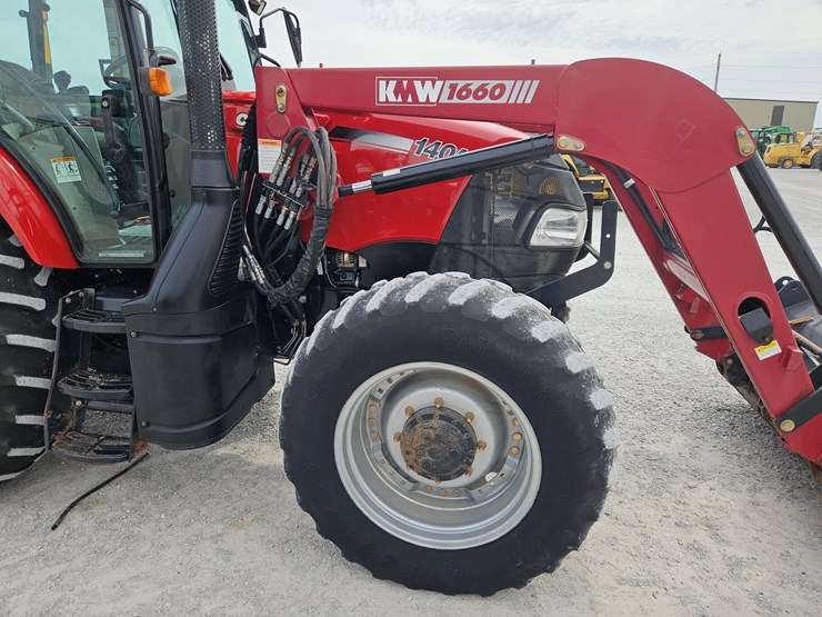 2015-case-ih-farmall-140a-image-20