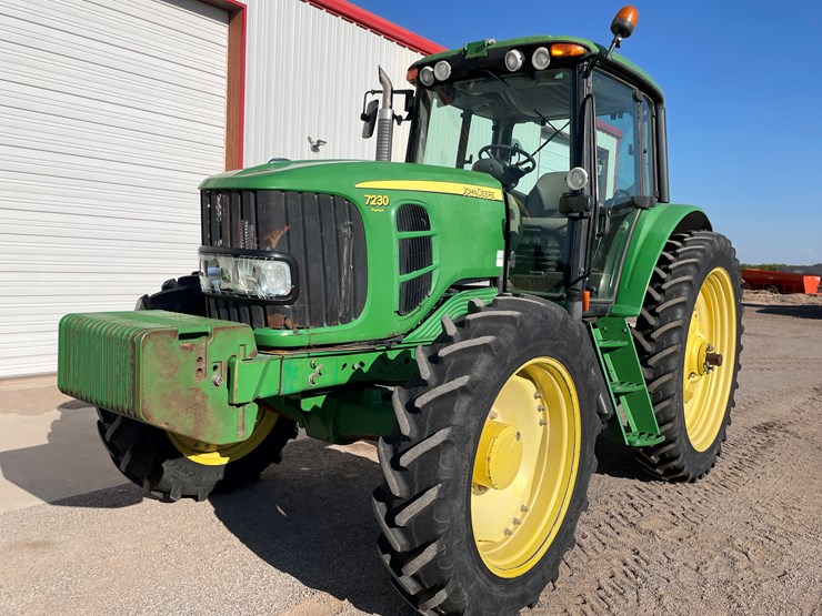 john-deere-7230-premium-image-24