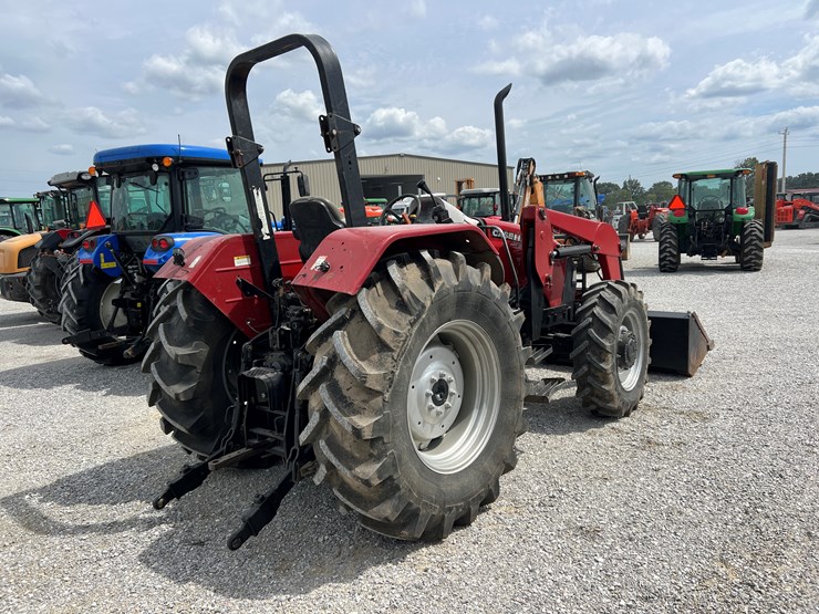 2011-case-ih-farmall-95u-image-6