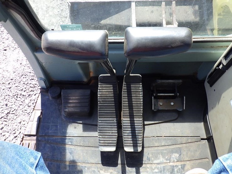 2011-yanmar-sv100-1-image-33