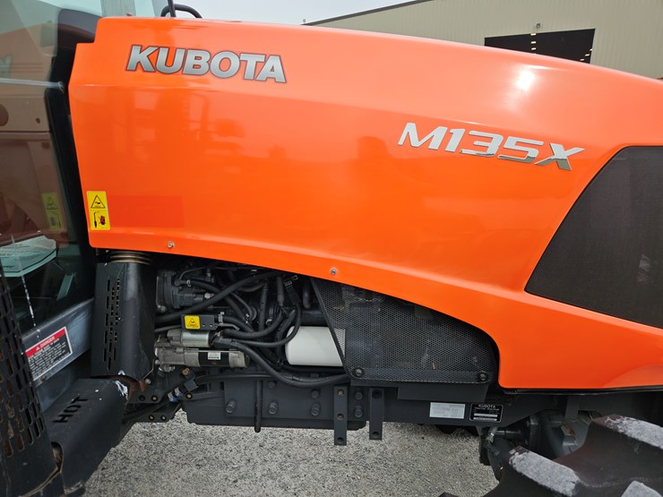 2015-kubota-m135x-image-4