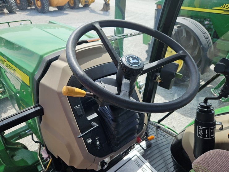 2014-john-deere-6115d-image-19