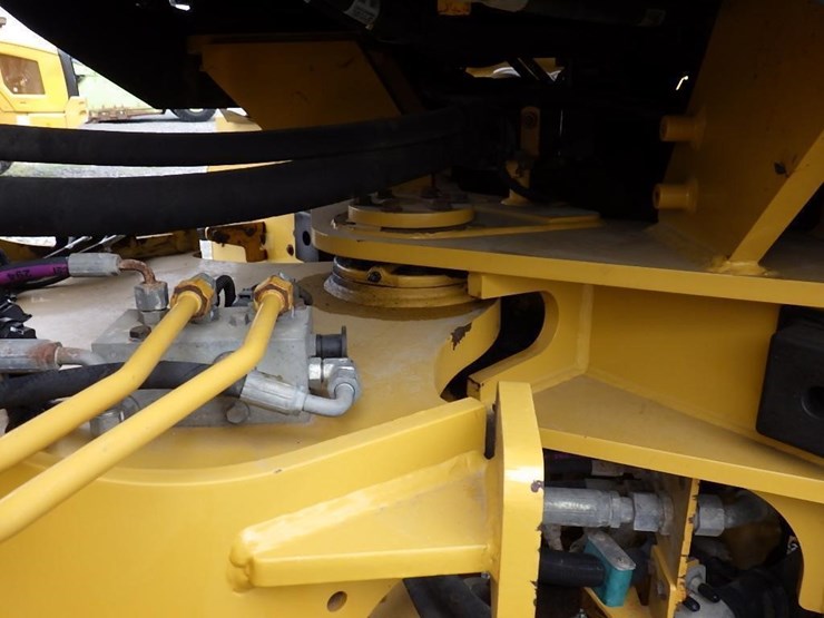 caterpillar-930m-image-19