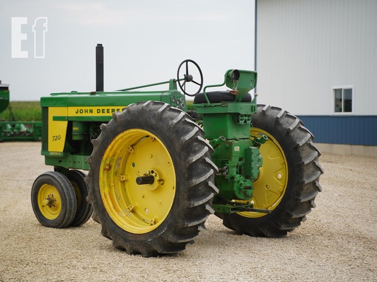 john-deere-720-image-7