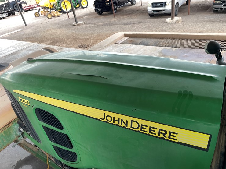 john-deere-7230-premium-image-62