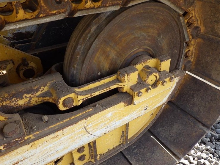 2019-deere-450k-lgp-image-46