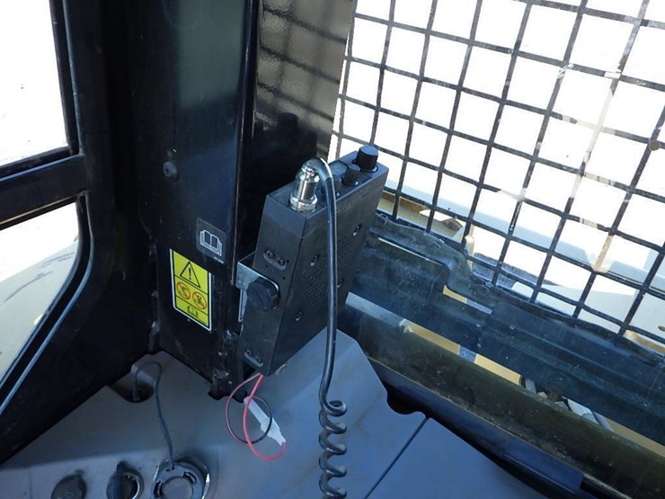 2019-caterpillar-d7e-lgp-image-43