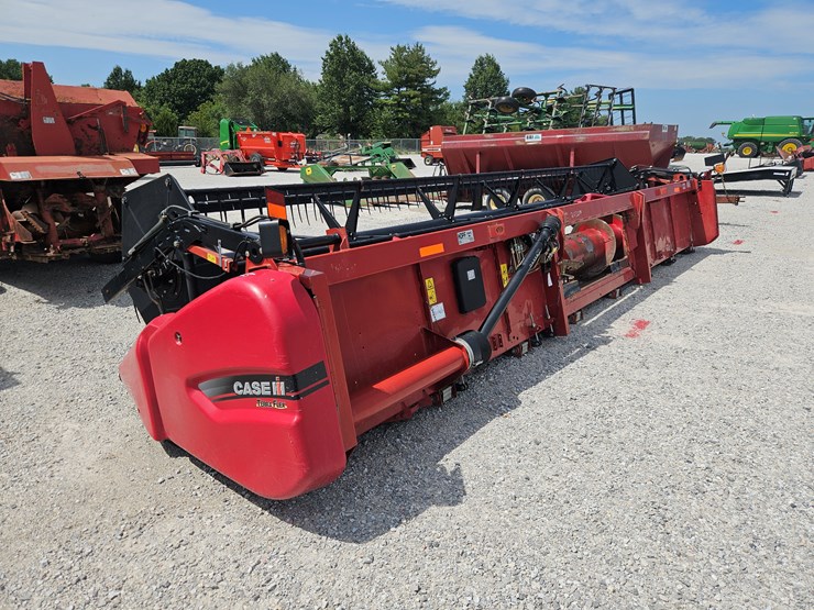 2011-case-ih-3020-image-5