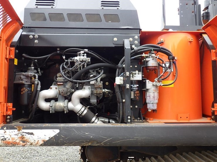 2015-hitachi-zx350lc-6n-image-20