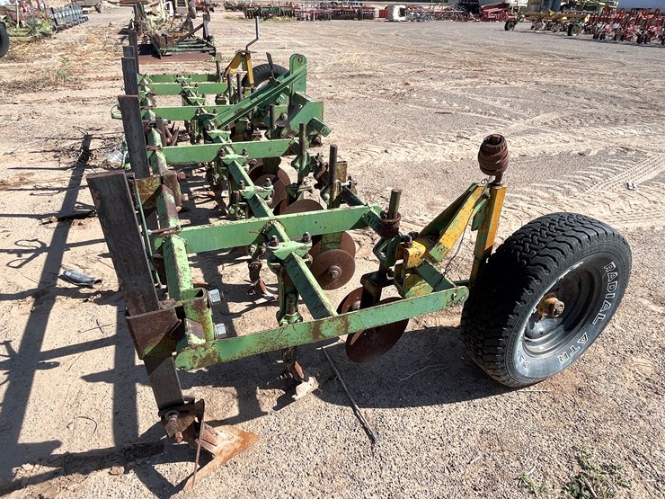 #9106-•-3-pt-field-cultivator,-4-row-custom-w/gallina-units-image-2