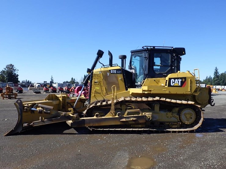 2019-caterpillar-d7e-lgp-image-8