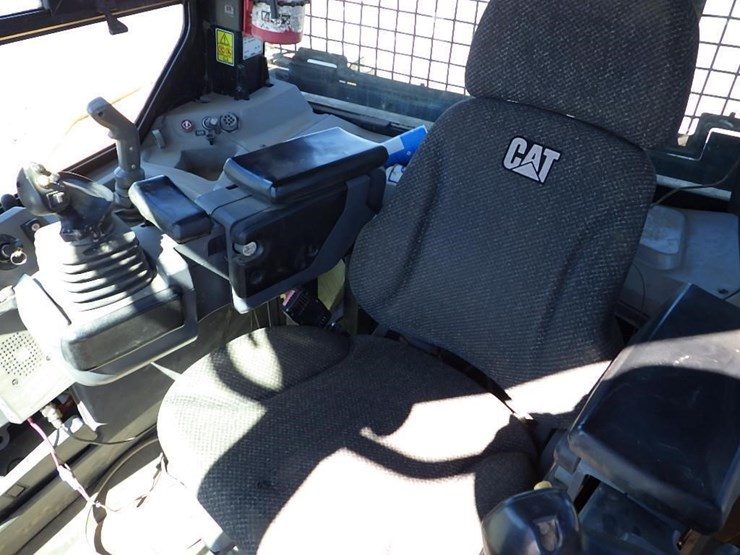 2012-caterpillar-d7e-image-29