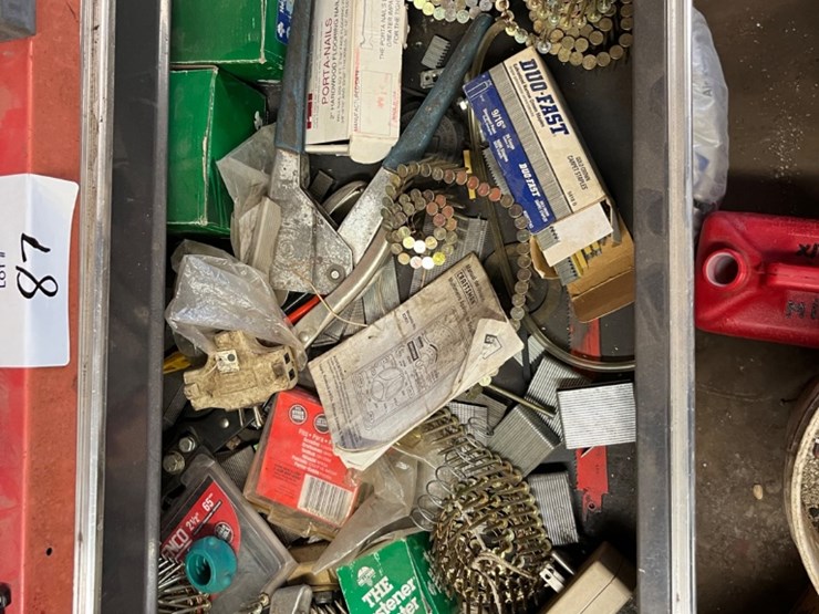 group-of-(2)-tool-chests-w/-contents-image-7