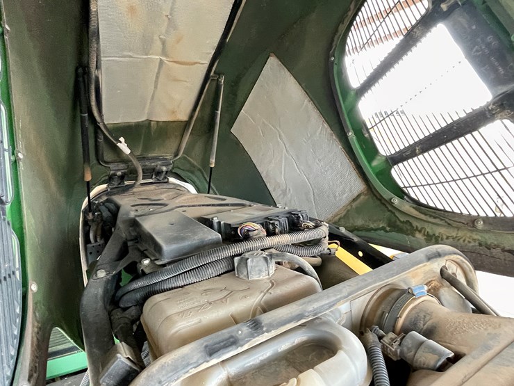 john-deere-7230-premium-image-65