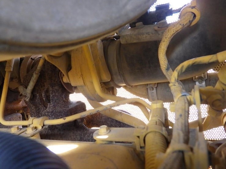 2019-deere-450k-lgp-image-26
