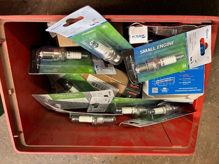 group-of-ass't-machine-engine-spark-plugs-image-7