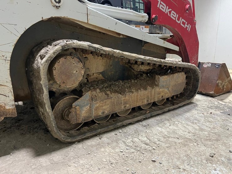2014-takeuchi-tl10-image-17