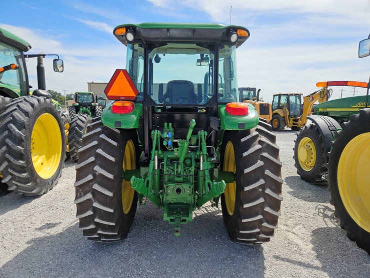 2014-john-deere-6115d-image-10