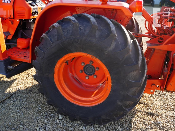 kubota-b8200-image-22