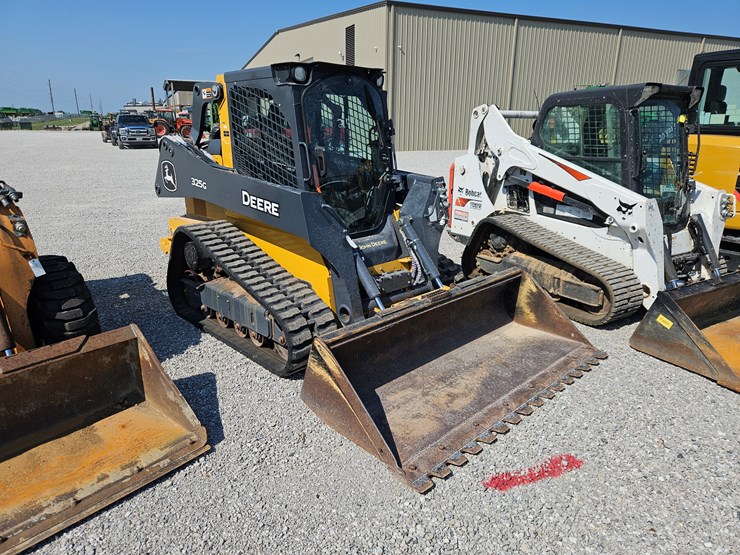 2022-deere-325g-image-1