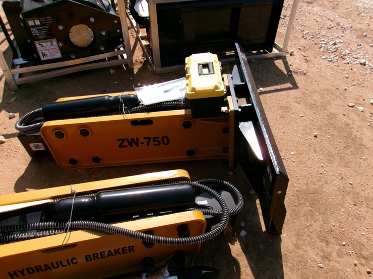 wolverine-zw750-hyd-breaker-f/-skid-steer-image-1