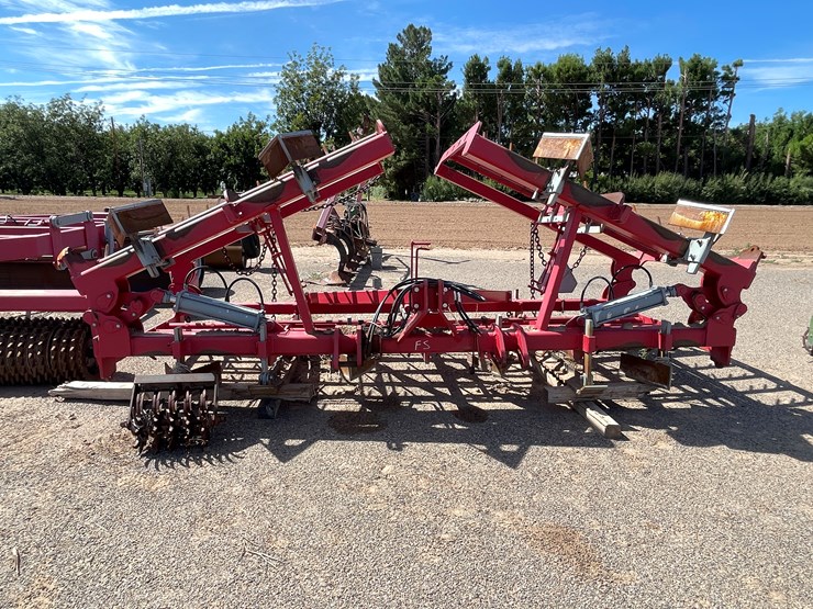 #9026-•-25'-dave-koenig-3-pt-folding-spike-tooth-leveler-image-1