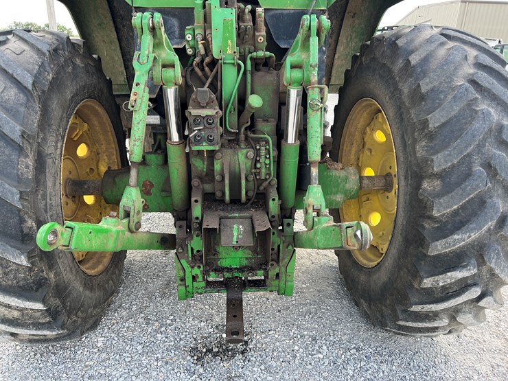 john-deere-7610-image-16