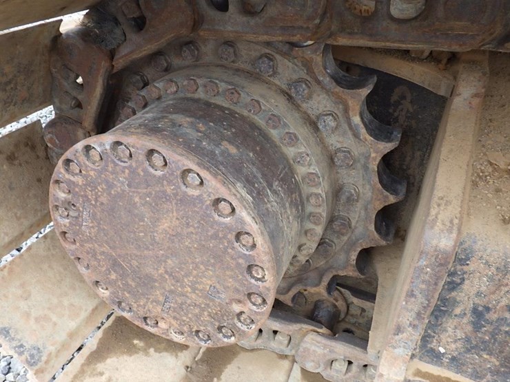 2015-hitachi-zx350lc-6n-image-55