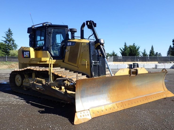 2019-caterpillar-d7e-lgp-image-3
