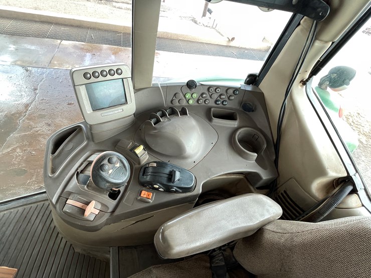 john-deere-7230-premium-image-53