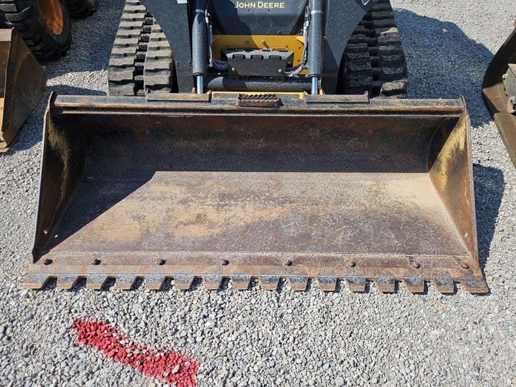 2022-deere-325g-image-3