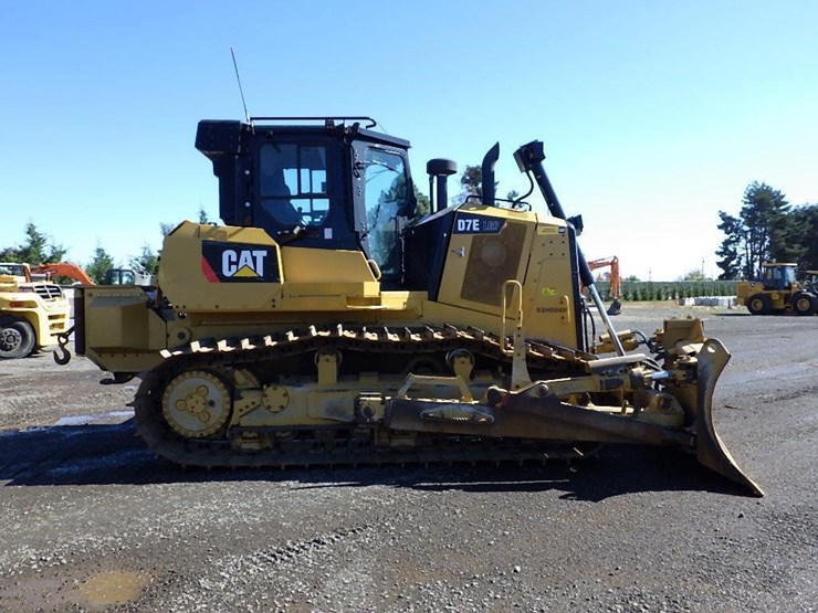 2019-caterpillar-d7e-lgp-image-4