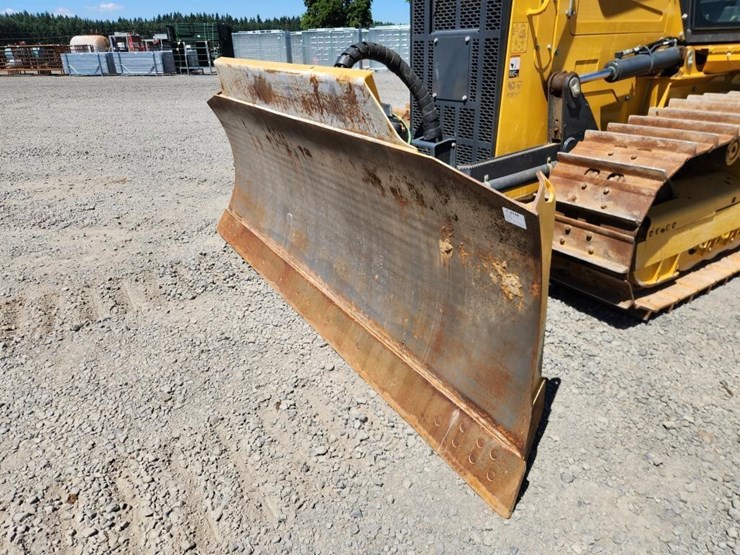 2023-deere-700l-image-16