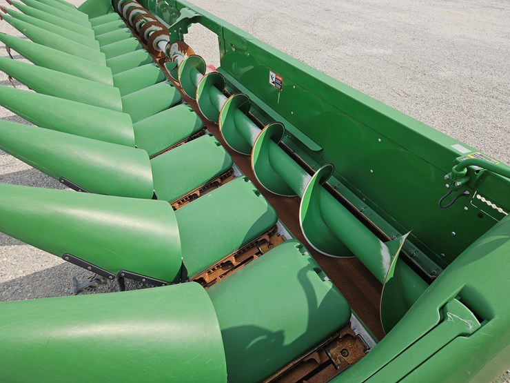 2020-john-deere-712c-image-4