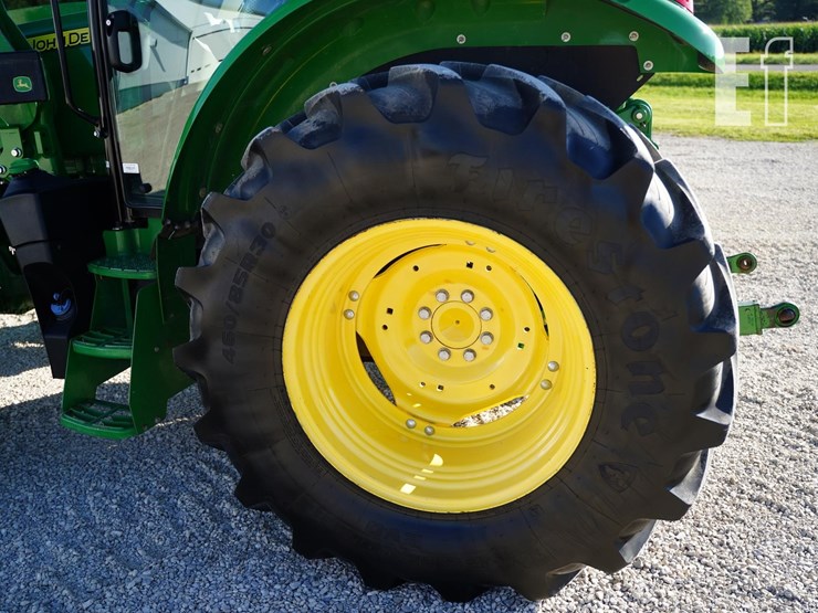 2017-john-deere-5090r-image-33