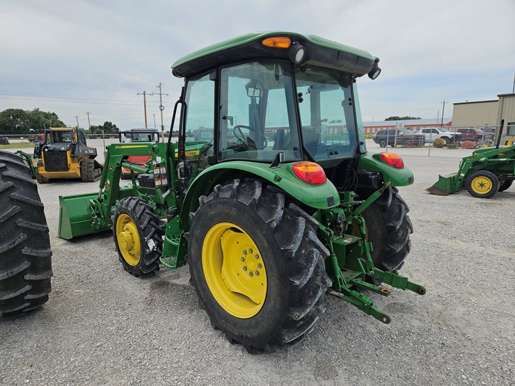 2019-john-deere-5065e-image-14