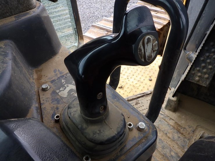 2017-deere-950k-lgp-image-32