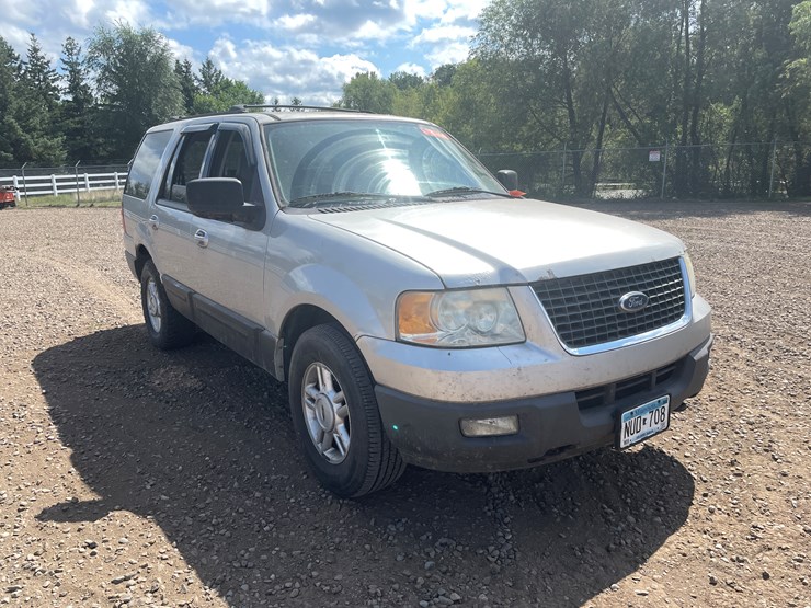 2004-ford-expedition-image-7