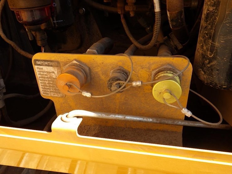 2021-deere-550k-image-22