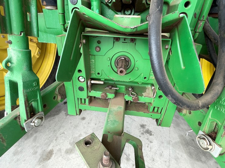 john-deere-7230-premium-image-12
