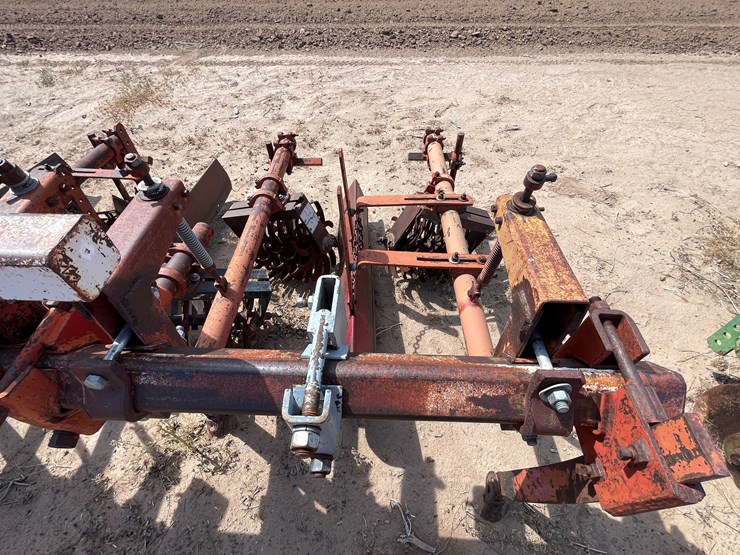 #9032-•-custom-3-pt-tillage-tool-bar-image-4