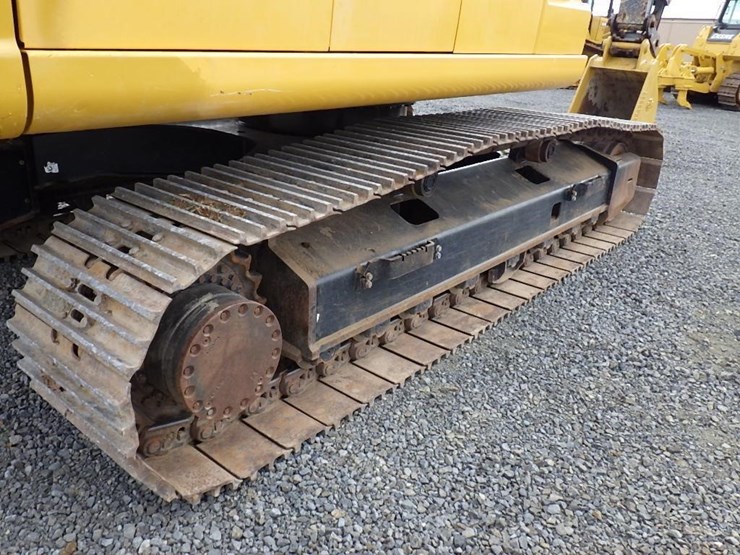 2016-deere-300g-lc-image-50