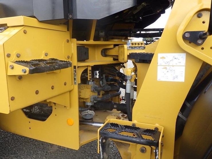 2018-caterpillar-938m-image-13