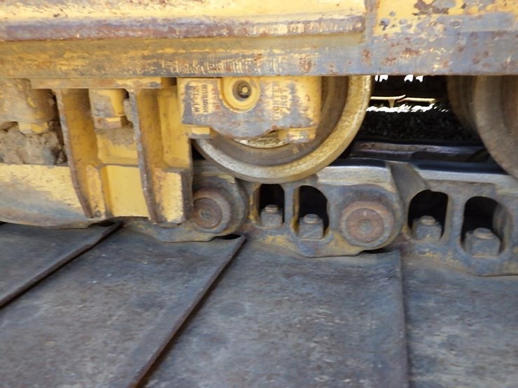 2012-caterpillar-d7e-image-45